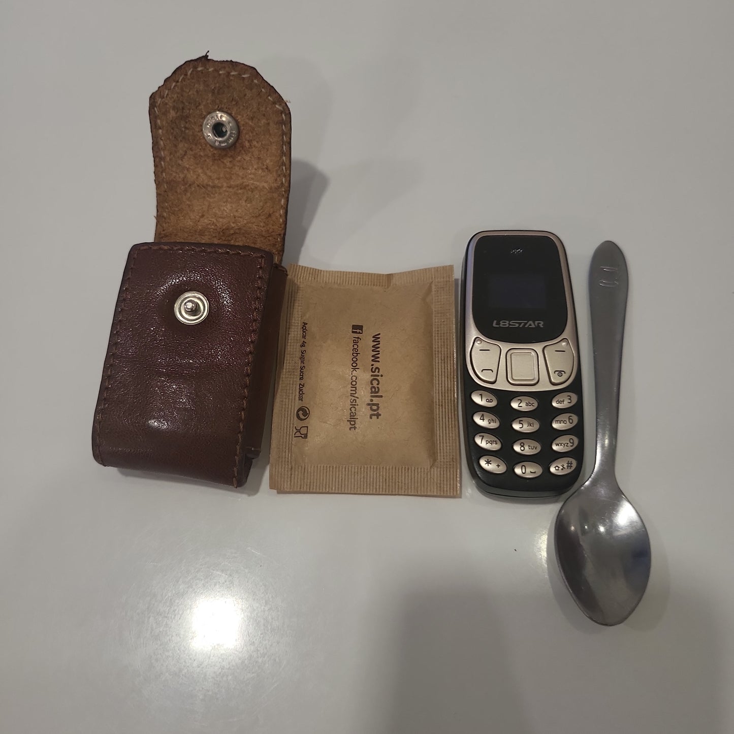 Mini telefone